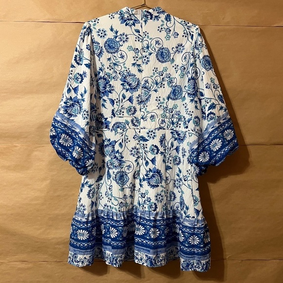 Avara | NWT Peyton Dress Balloon Sleeve High Neck Chinoiserie Floral Size L - Picture 12 of 15